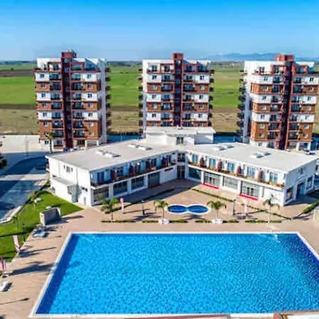 Квартира С 7 Спальными Местами דירה *